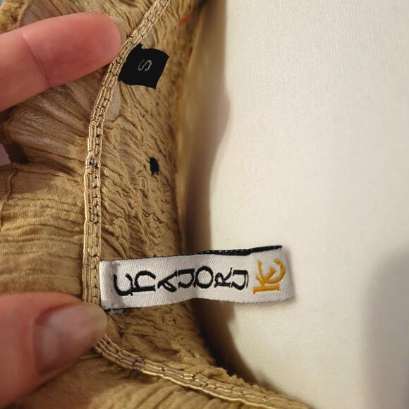 Chaudry KC Sport, S | Vintage Off-The-Shoulder Boho Stretchy Top With Embroidery - Picture 7 of 8